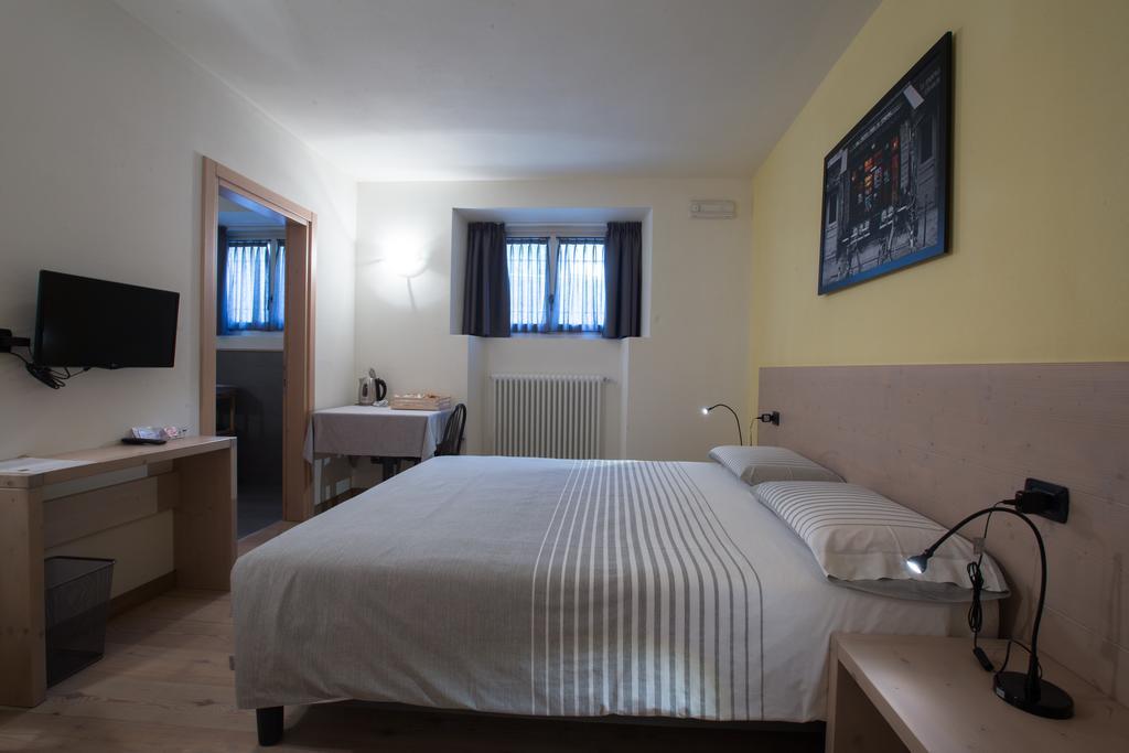 Marzia Rooms Bormio Bagian luar foto