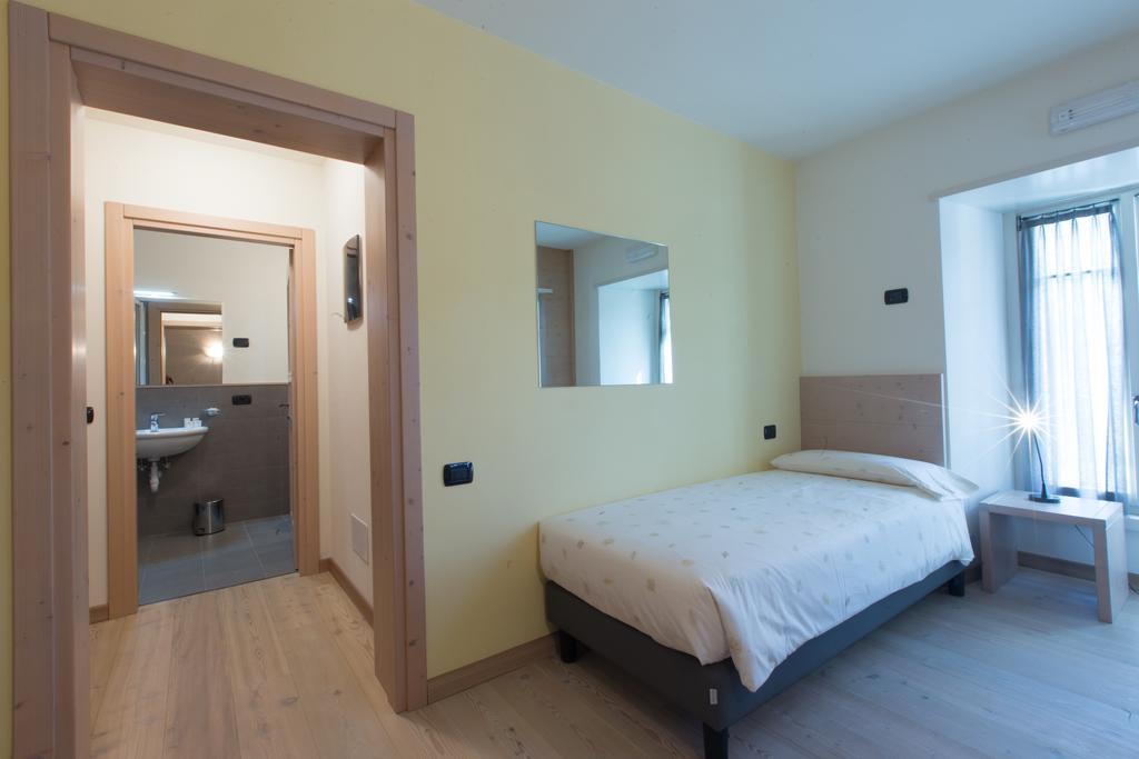 Marzia Rooms Bormio Bagian luar foto