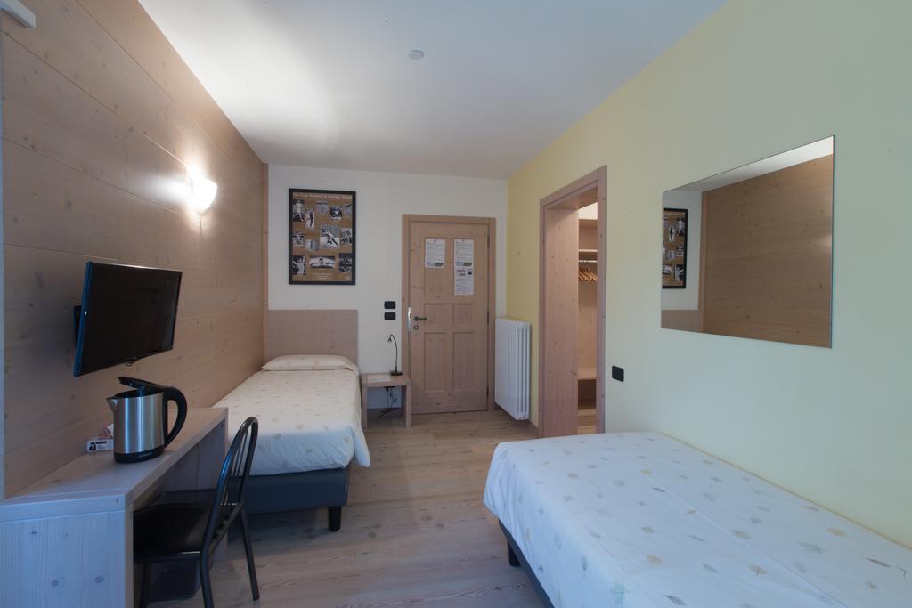 Marzia Rooms Bormio Bagian luar foto